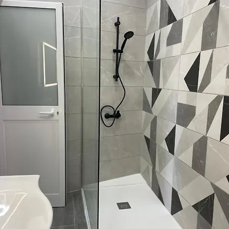 Two Bedroom With Balcony Lägenhet Cospicua